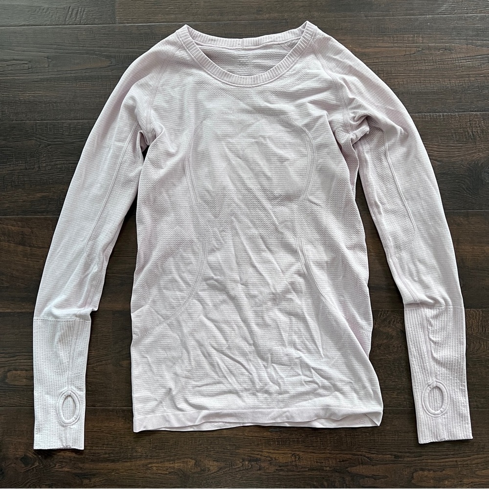 Lululemon Swiftly Tech Long Sleeve Crew in Smoky Blush